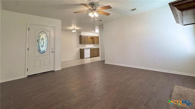 727 Royal Street 709,711,717,719,725 & 727, Salado, TX 76571