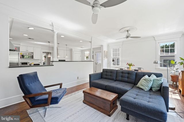 2820 FRANKLIN RD, Arlington, VA 22201