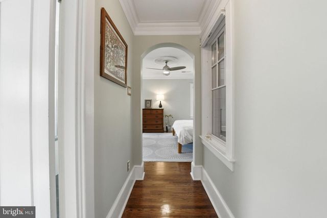 2820 FRANKLIN RD, Arlington, VA 22201