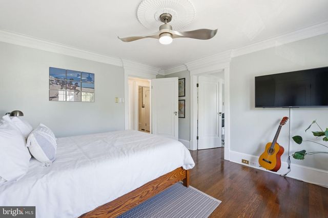 2820 FRANKLIN RD, Arlington, VA 22201