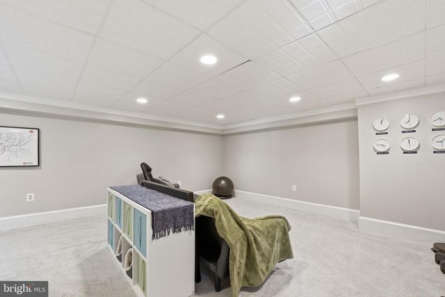 2820 FRANKLIN RD, Arlington, VA 22201