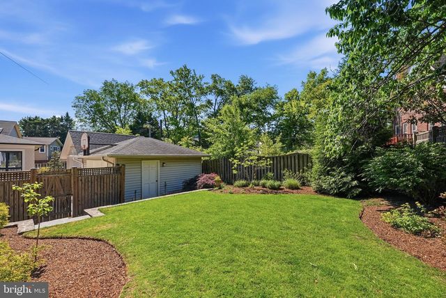 2820 FRANKLIN RD, Arlington, VA 22201