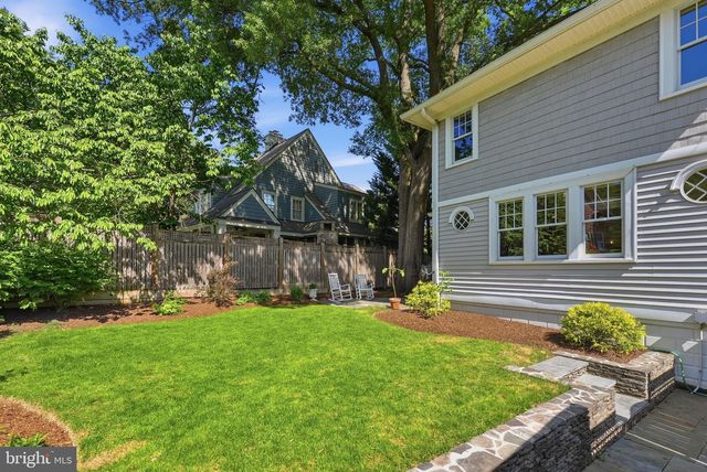 2820 FRANKLIN RD, Arlington, VA 22201