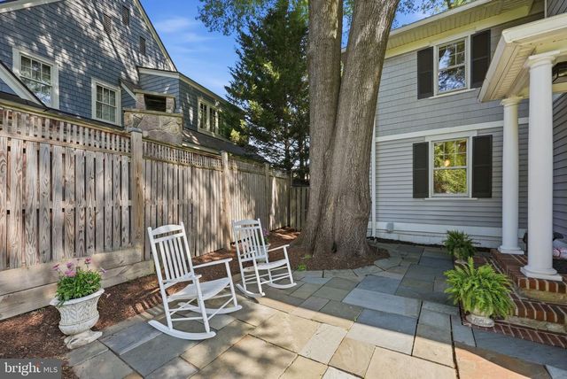 2820 FRANKLIN RD, Arlington, VA 22201