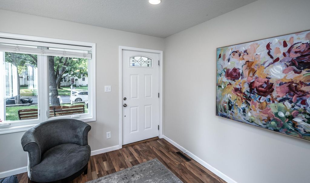 2737 Hampshire Avenue S, Saint Louis Park, MN 55426 — photo 4