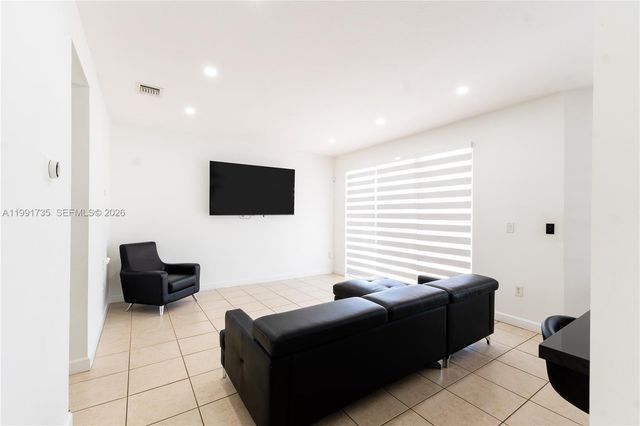 10856 SW 247th St, Homestead, FL 33032