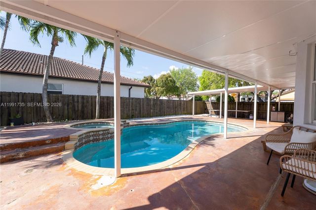 10856 SW 247th St, Homestead, FL 33032