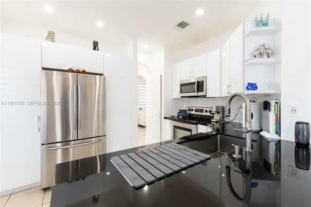 10856 SW 247th St, Homestead, FL 33032