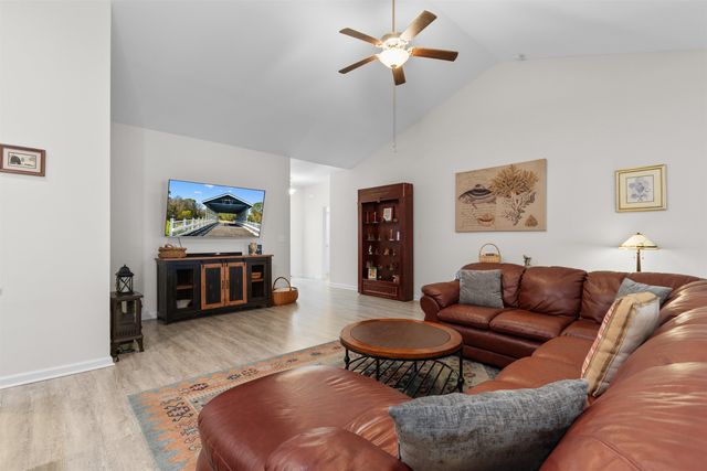 408 Two Rivers Rd., Georgetown, SC 29440