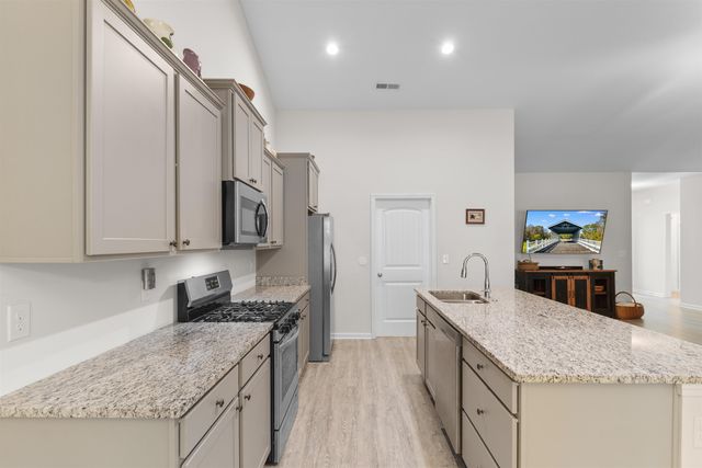 408 Two Rivers Rd., Georgetown, SC 29440
