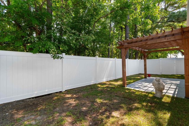 408 Two Rivers Rd., Georgetown, SC 29440