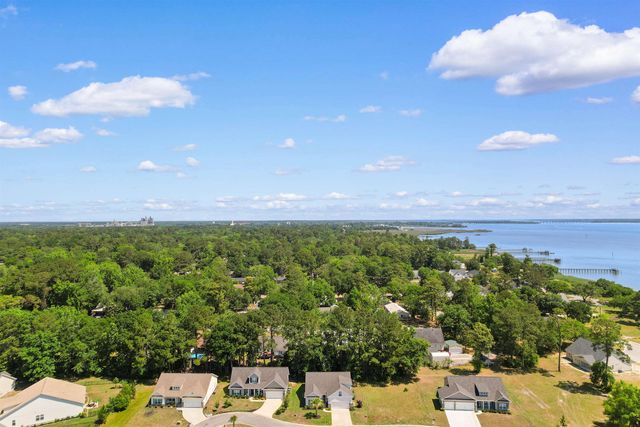 408 Two Rivers Rd., Georgetown, SC 29440