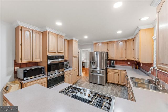 43932 TAVERN DR, Ashburn, VA 20147