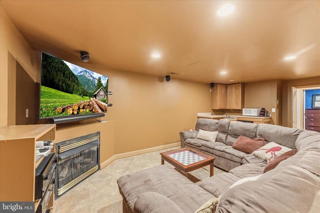 43932 TAVERN DR, Ashburn, VA 20147