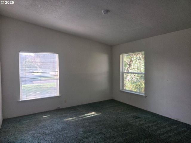 9225 MILL CREEK Rd, Tillamook, OR 97141