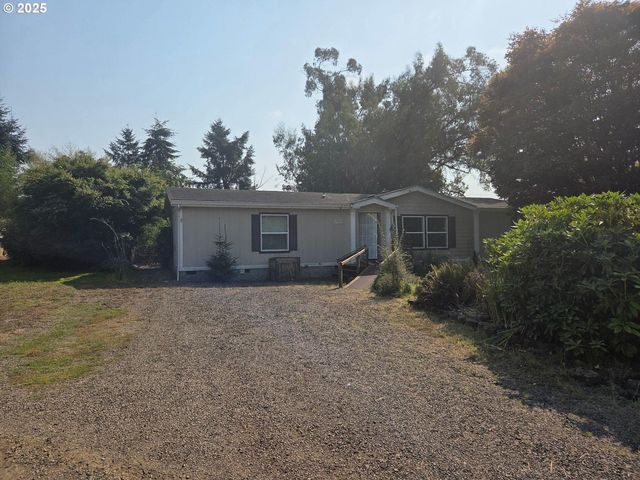 9225 MILL CREEK Rd, Tillamook, OR 97141