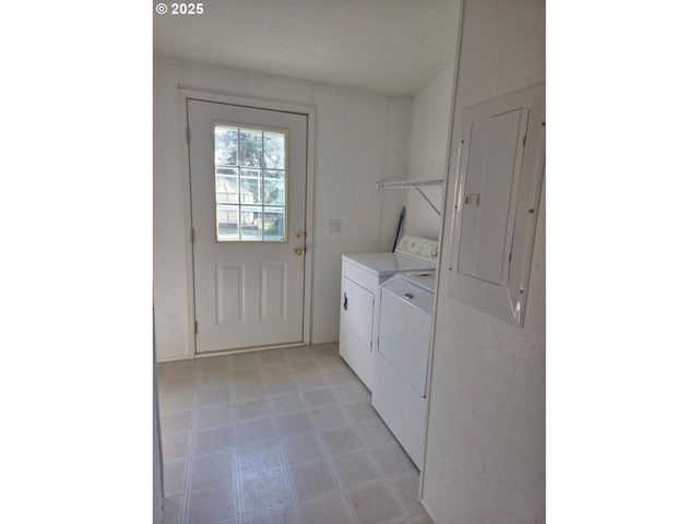 9225 MILL CREEK Rd, Tillamook, OR 97141