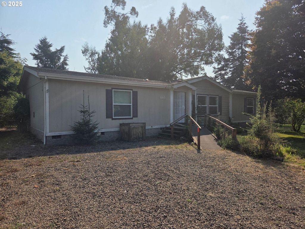 9225 MILL CREEK Rd, Tillamook, OR 97141