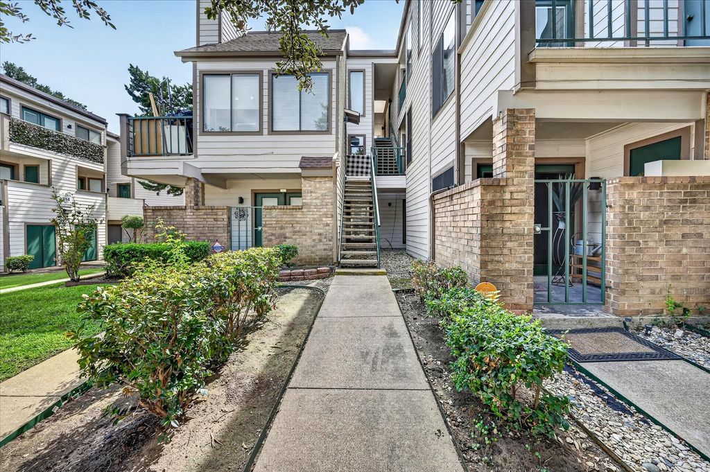 2311 Balsam Drive H213, Arlington, TX 76006 — exterior