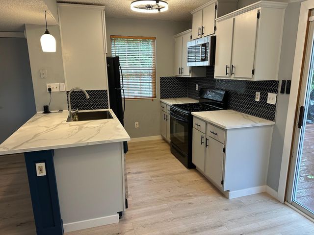 3325 Paradise Avenue, Hilliard, OH 43026