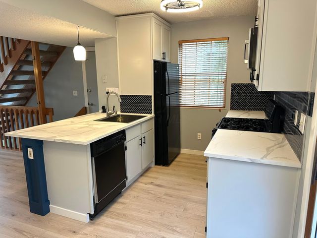 3325 Paradise Avenue, Hilliard, OH 43026