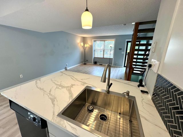 3325 Paradise Avenue, Hilliard, OH 43026