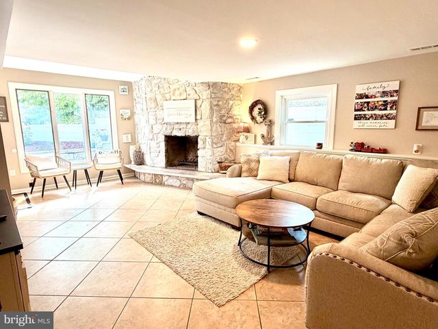 219 PROSPECT AVE, Audubon, NJ 08106