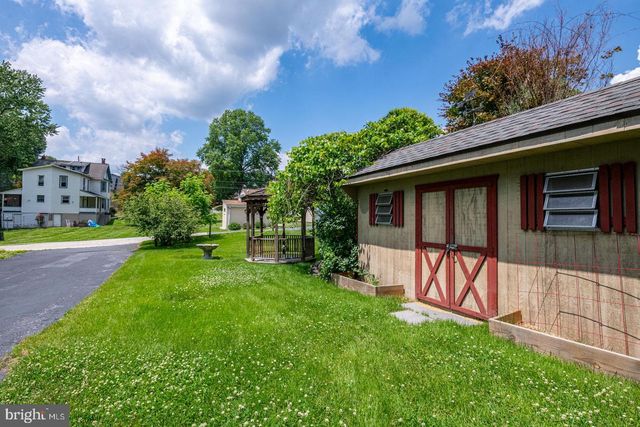 44 WALNUT ST, Reading, PA 19606