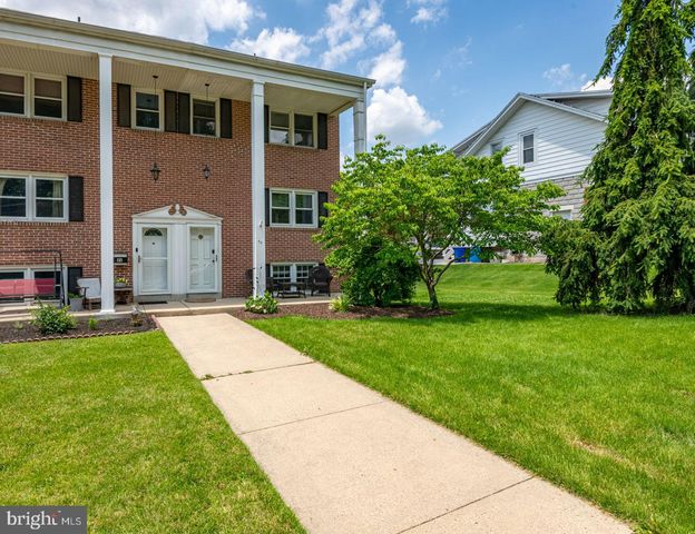 44 WALNUT ST, Reading, PA 19606