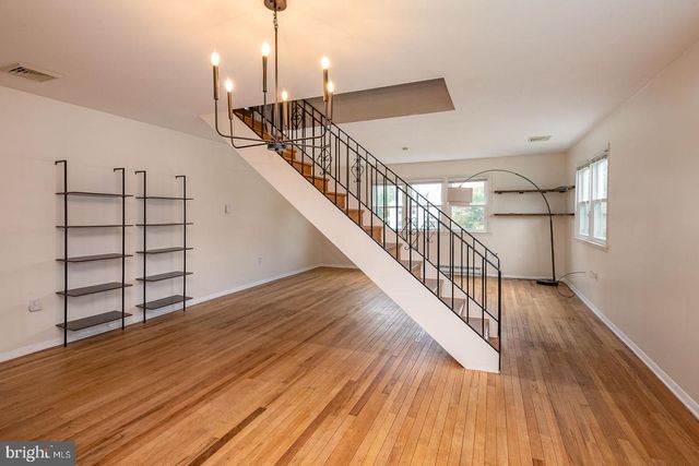 44 WALNUT ST, Reading, PA 19606