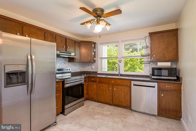 44 WALNUT ST, Reading, PA 19606
