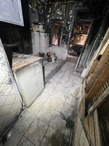 7835 S Rhodes Avenue, Chicago, IL 60619