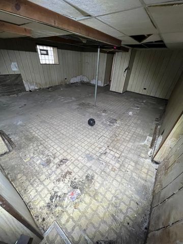 7835 S Rhodes Avenue, Chicago, IL 60619