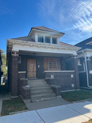 7835 S Rhodes Avenue, Chicago, IL 60619