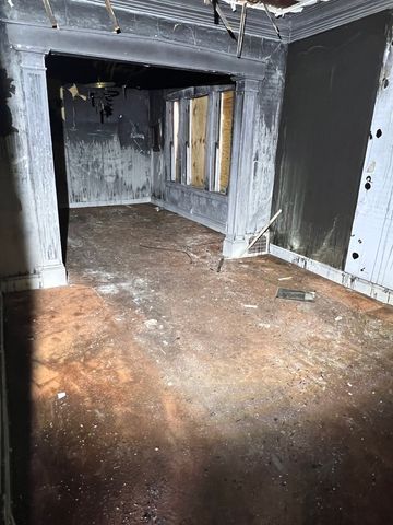 7835 S Rhodes Avenue, Chicago, IL 60619