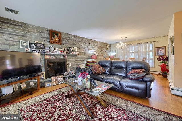 201 MURRY HILL DR, Lancaster, PA 17601