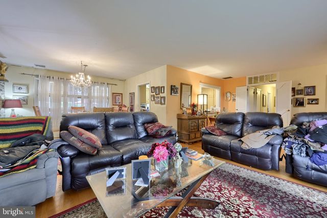 201 MURRY HILL DR, Lancaster, PA 17601