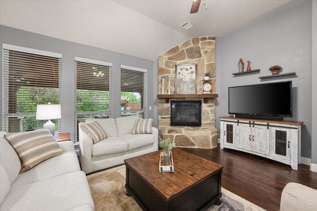 7419 Onda Court, Grand Prairie, TX 75054