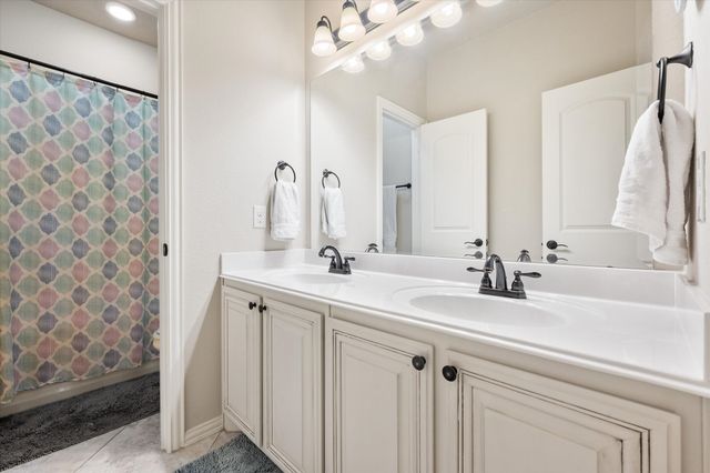 7419 Onda Court, Grand Prairie, TX 75054