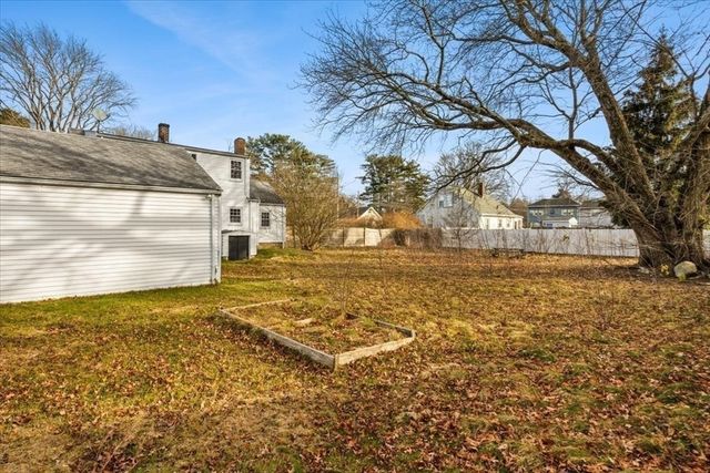 31 Magnolia Ave, Brockton, MA 02301