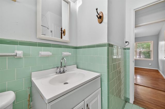 1509 Ronson Road, Houston, TX 77055