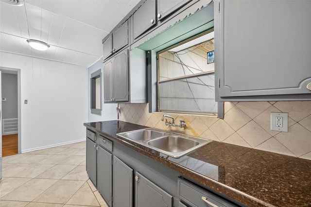 1509 Ronson Road, Houston, TX 77055