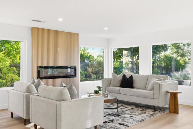 2830 Esturion Place, Carlsbad, CA 92009