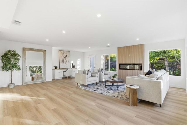 2830 Esturion Place, Carlsbad, CA 92009