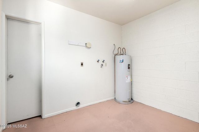 8342 E Cypress Point Lane, Tucson, AZ 85710