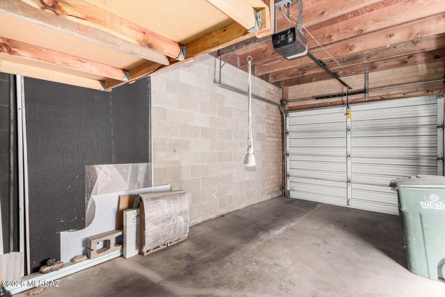 8342 E Cypress Point Lane, Tucson, AZ 85710