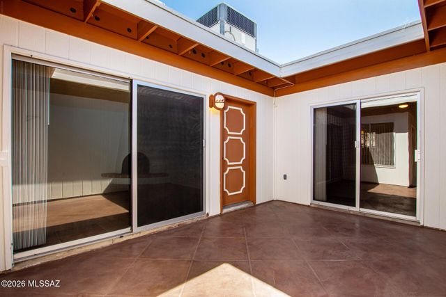 8342 E Cypress Point Lane, Tucson, AZ 85710