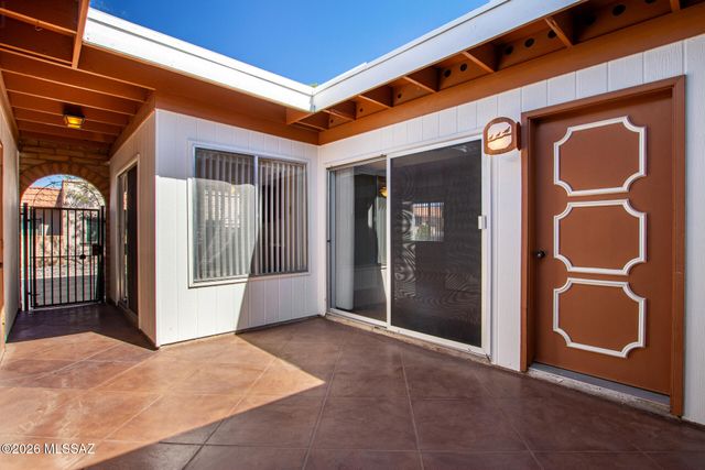 8342 E Cypress Point Lane, Tucson, AZ 85710