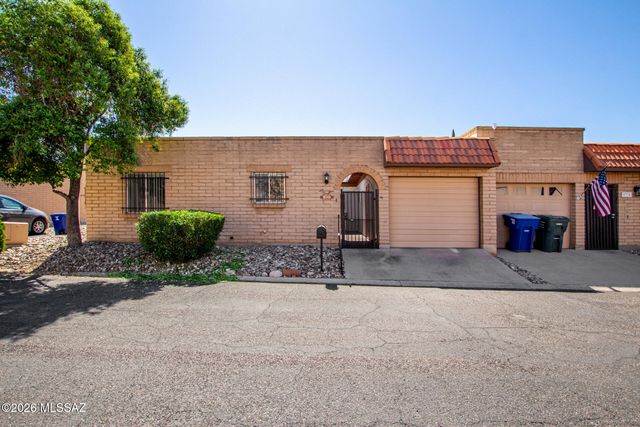 8342 E Cypress Point Lane, Tucson, AZ 85710