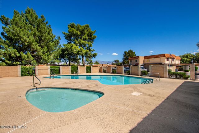 8342 E Cypress Point Lane, Tucson, AZ 85710
